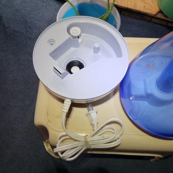 2.5L Ultrasonic Humidifier - Picture 3 of 8